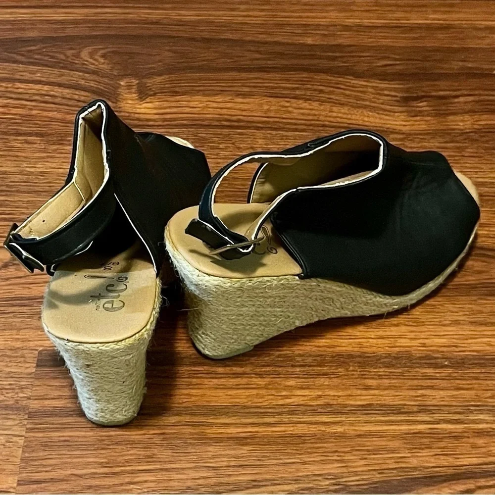 Rue21 ETC! Black Faux Leather Peep Toe Platform Wedge Sandals Size 6/7